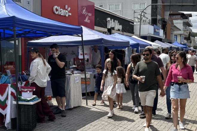 Doming&atilde;o no Centro