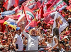 Brasil n&atilde;o ser&aacute; governado por s&oacute;cios do Banco Master, diz Lula em ato