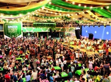 Em 2025, quase 700 mil pessoas passaram pelos pavilh&otilde;es da Vila Germ&acirc;nica, local da festa