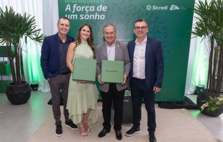 O Presidente Andrade e o Diretor Ar&atilde;o no Lan&ccedil;amento Entrega do Livro "A For&ccedil;a de um Sonho"