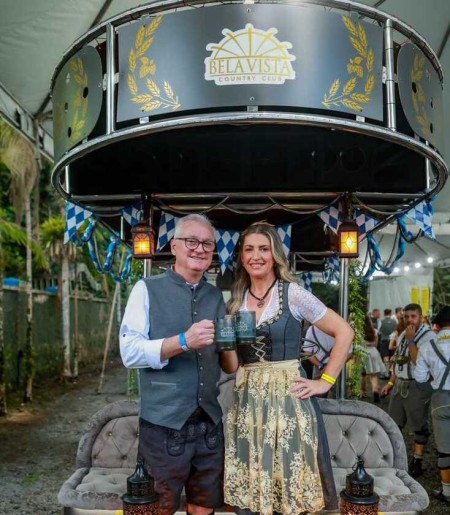  Paulo Koerich, e a primeira-dama, Chaiane Koerich, estiveram presentes