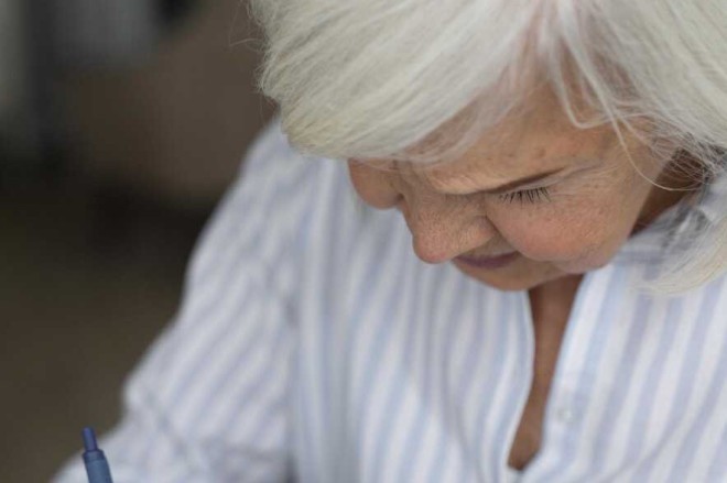 A doen&ccedil;a de Alzheimer se caracteriza como a perda gradativa da mem&oacute;ria