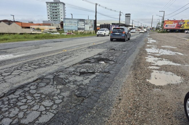As opera&ccedil;&otilde;es tapa-buraco n&atilde;o t&ecirc;m sido suficiente para garantir seguran&ccedil;a aos motoristas que utilizam a via