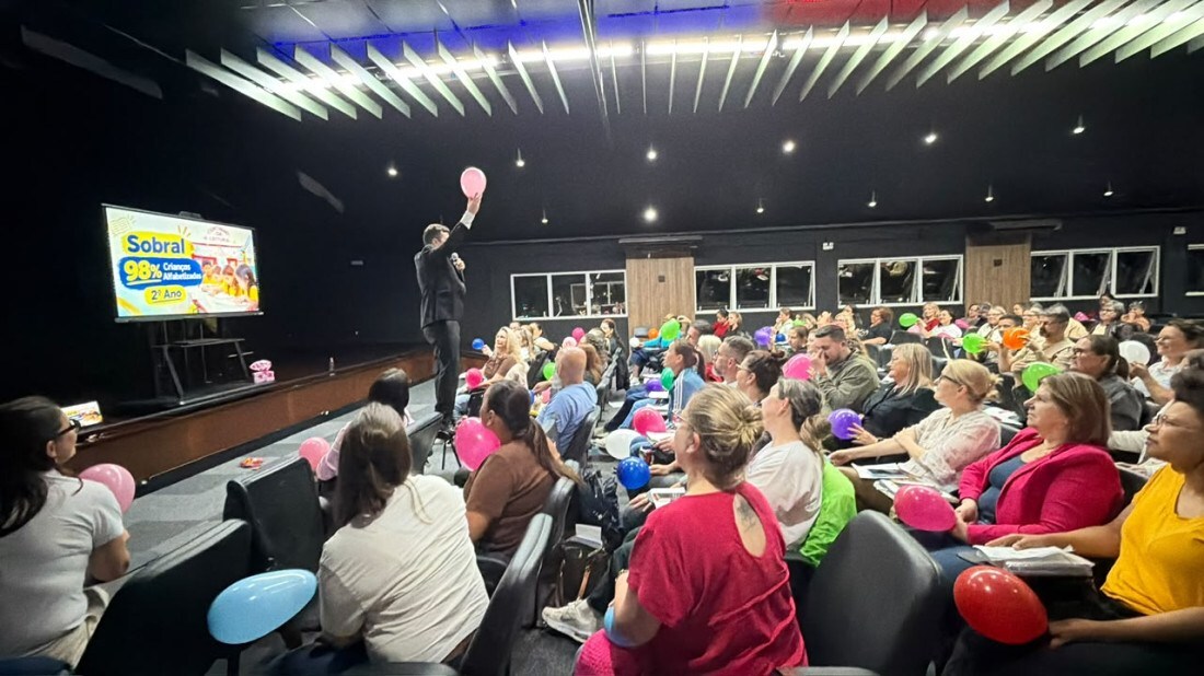 A Prefeitura de Gaspar, por meio da Secretaria de Educação, realizou, entre os dias 19 e 26 de outubro, a Academia de Gestores